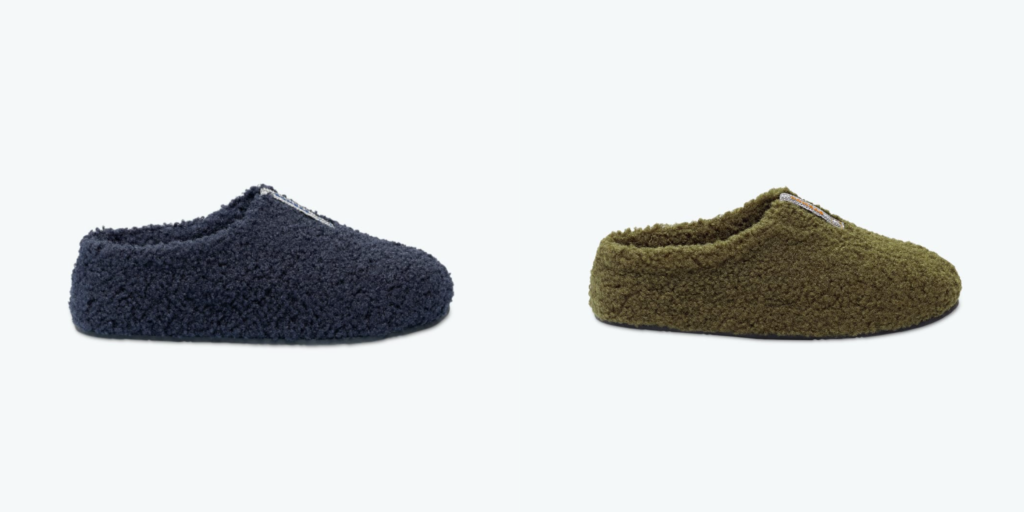 Cozy slippers in blue and green make the perfect gift.
